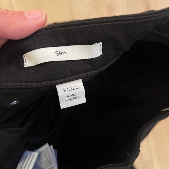 Calvin Klein women’s Slim Black Jeans - Picture 2 of 4